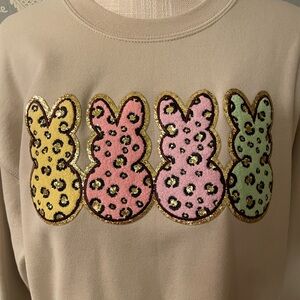 NWOT Peeps Bunny Chenille Patch Sweatshirt Medium. Color is Sand.🌟🐰🌸